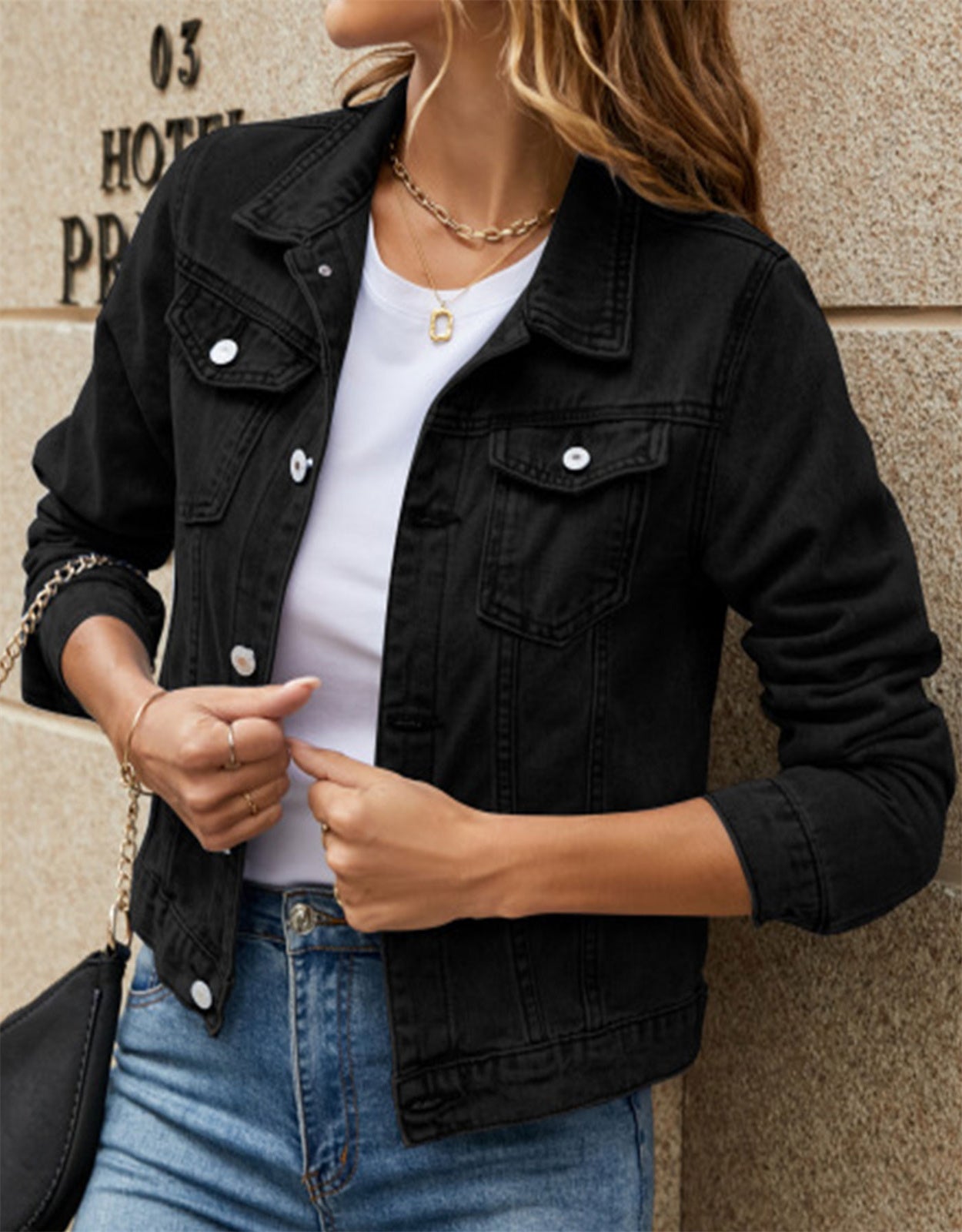 Women's Cropped Button Pocket Denim Jacket