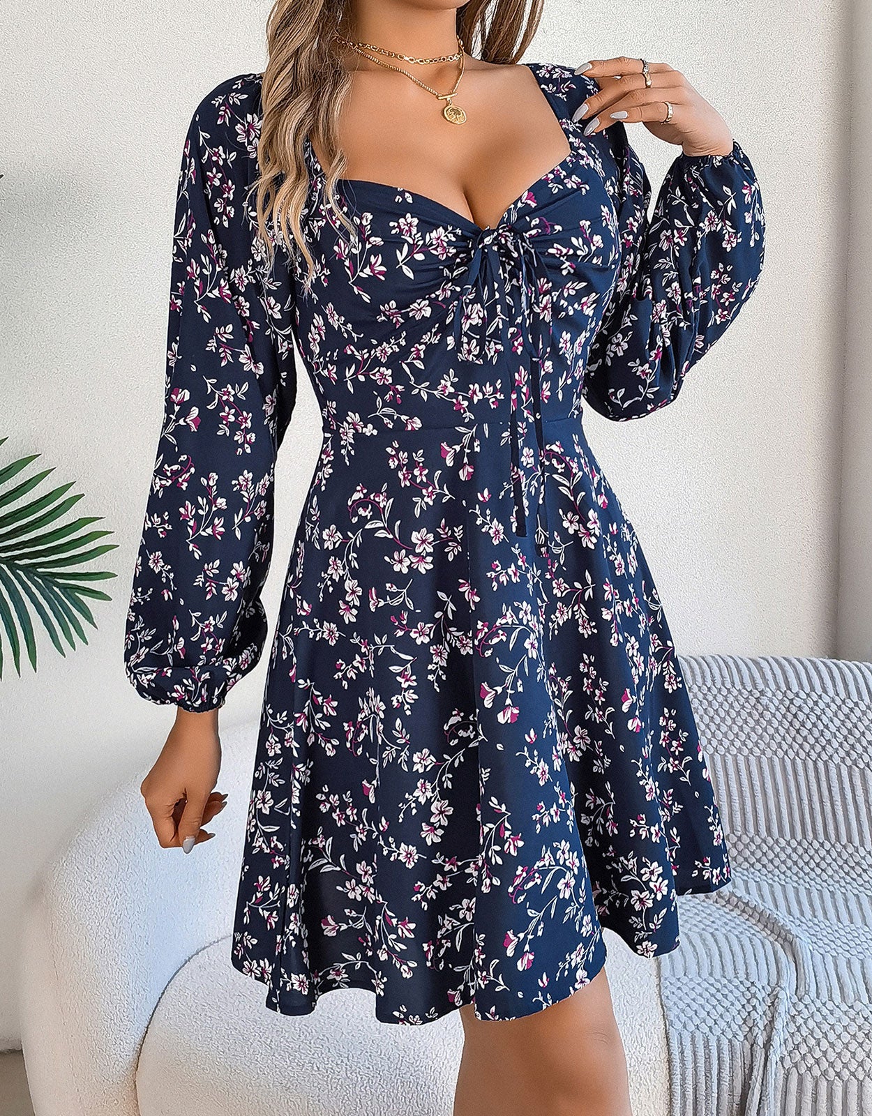Long Sleeve Low Cut Sexy Bow Print Mini Dress Long Sleeve Low Cut Sexy Bow Print Mini Dress