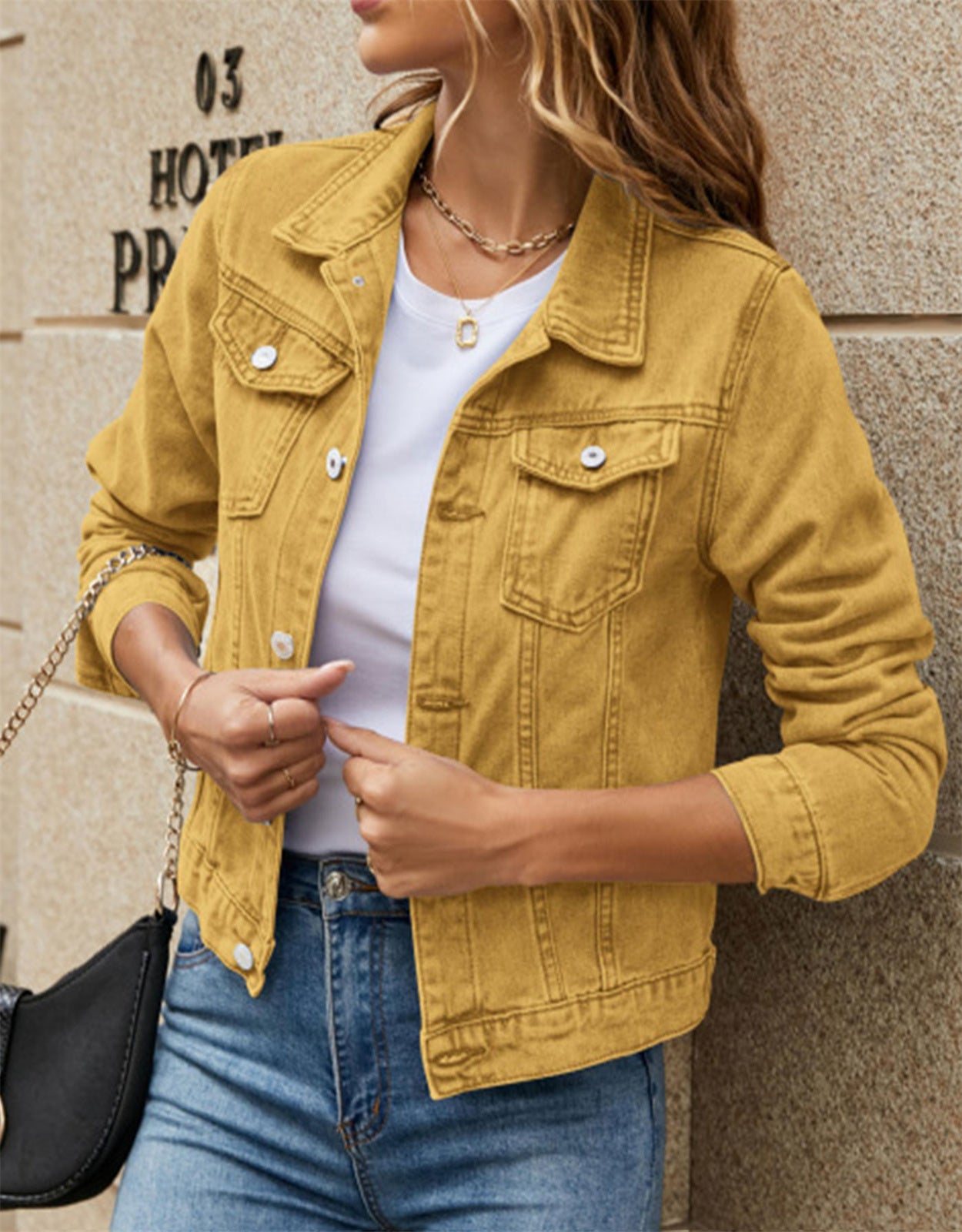 Women's Cropped Button Pocket Denim Jacket